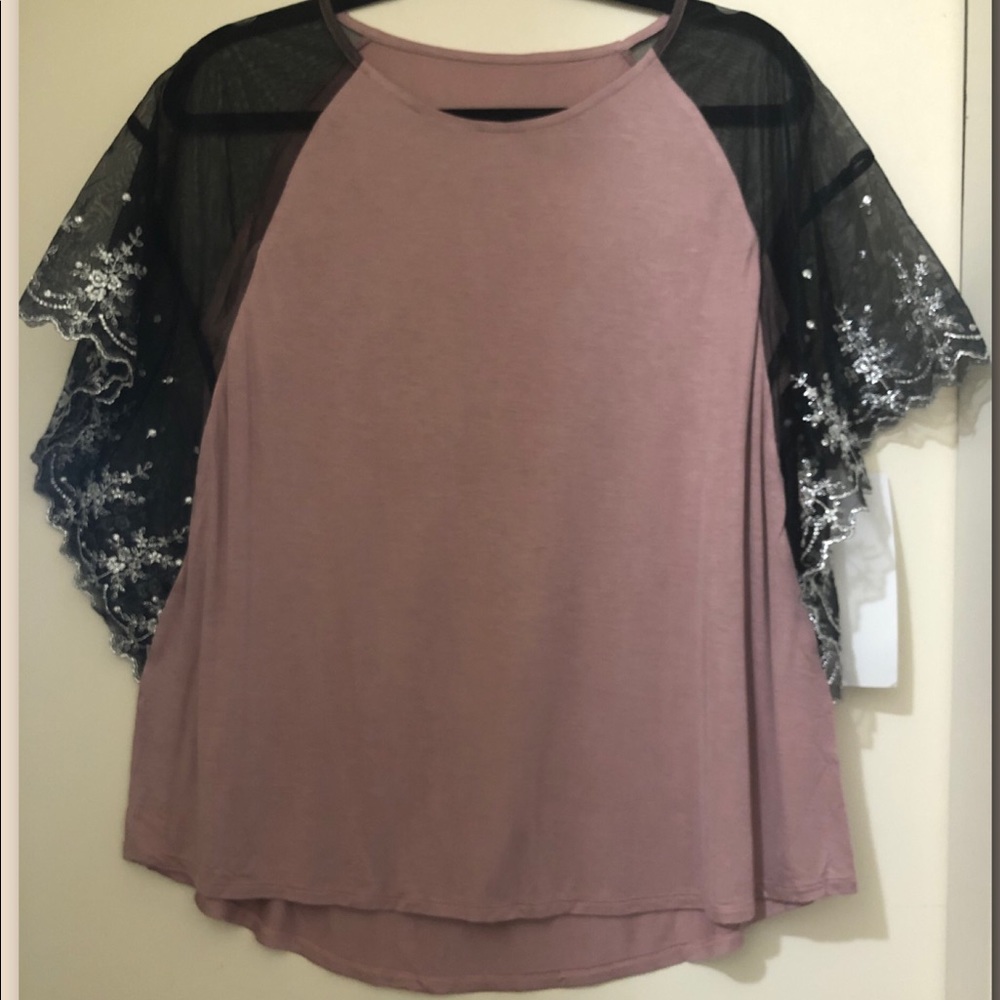 New- Neverworn- Blouse Embroidered Mesh Sleeve